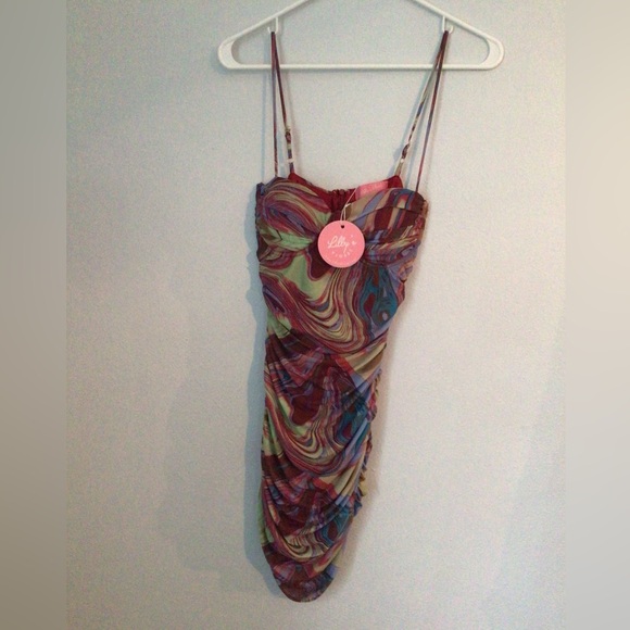 Lilly’s Kloset NWT Woman’s Multicolored Midi Dress. Size Medium. - Picture 3 of 7